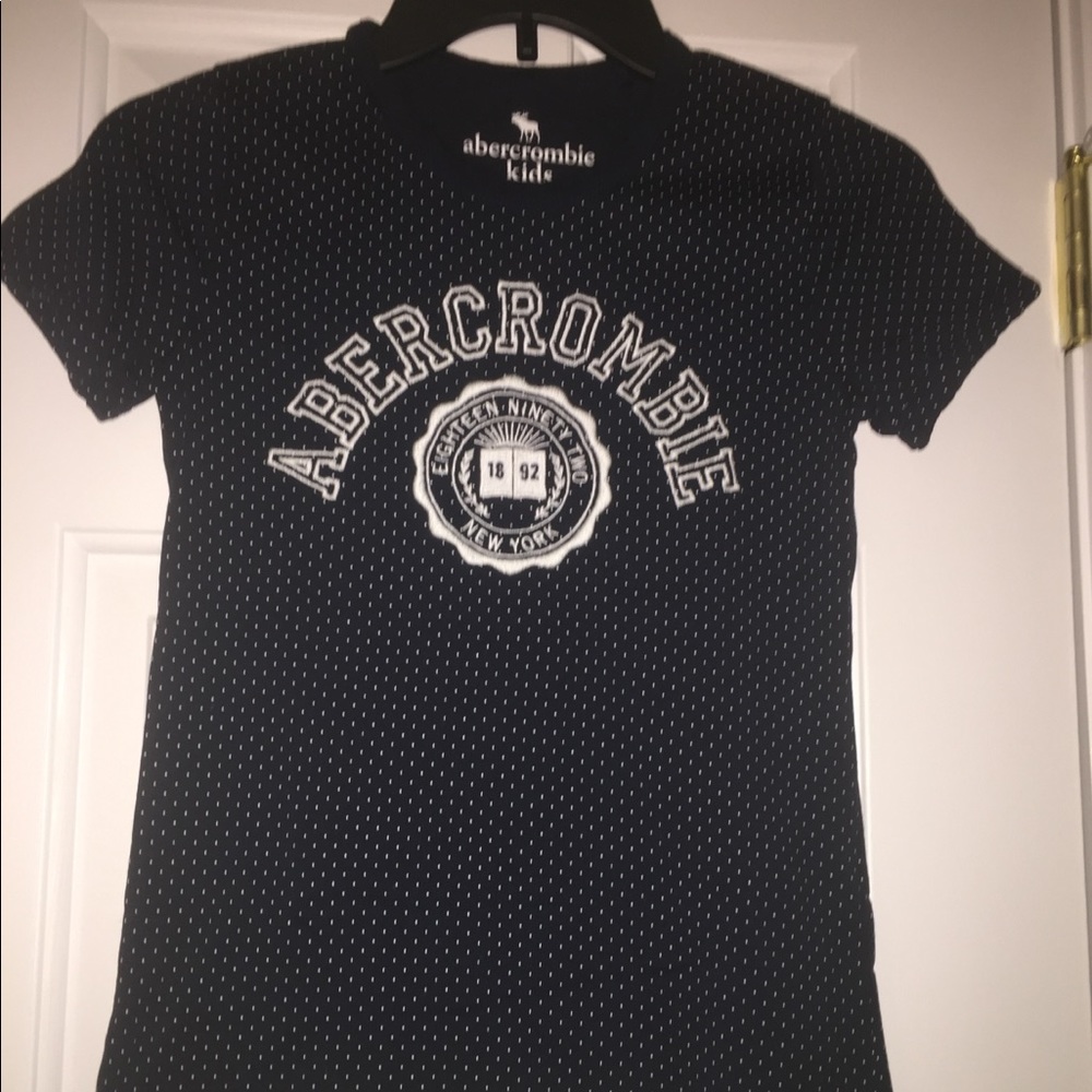 Abercrombie kids navy t-shirt